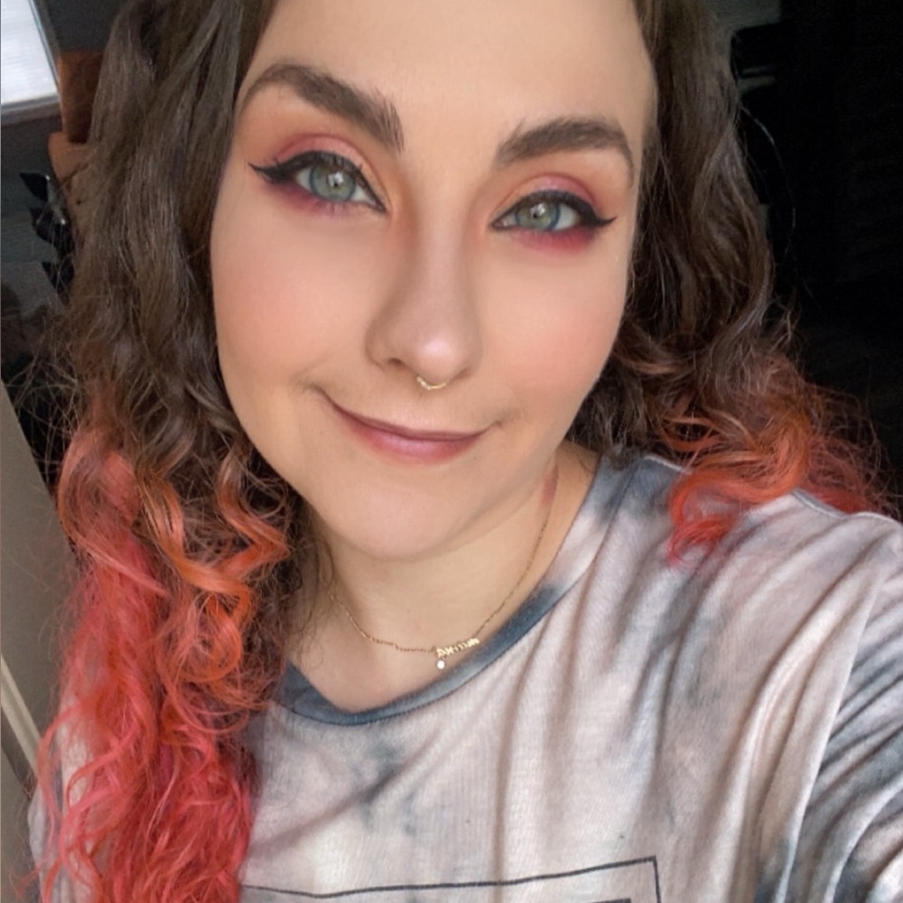 Meet your Posher, Ashleigh